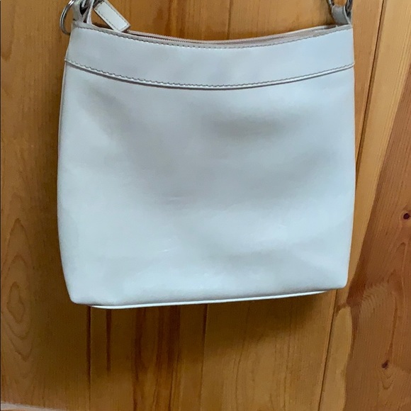 Cream purse - Picture 2 of 3